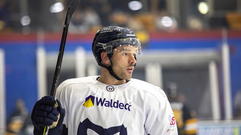 MATCH REPORT | BEES STING PHANTOMS ON OPENING WEEKEND